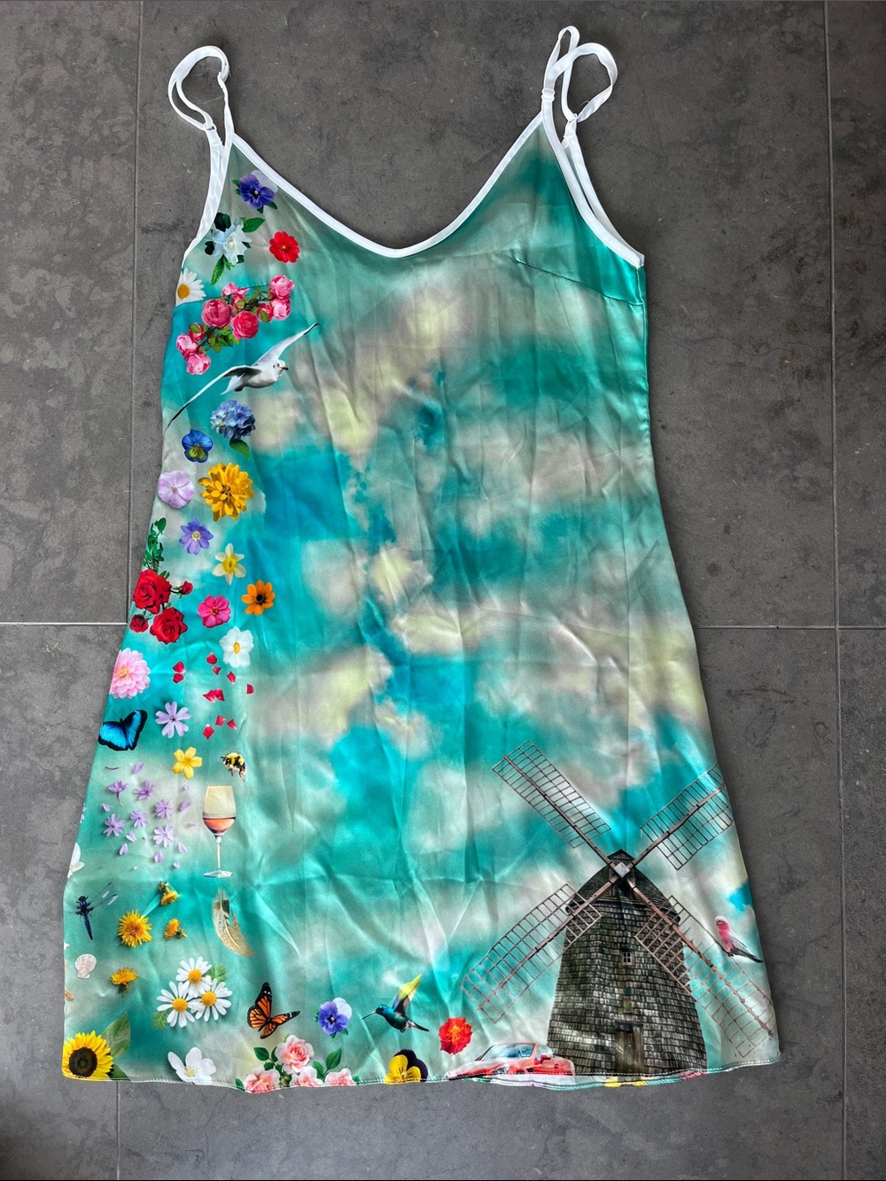StrawberryzSkies Floral Slip Dress.   Size M NWT. MADE IN England